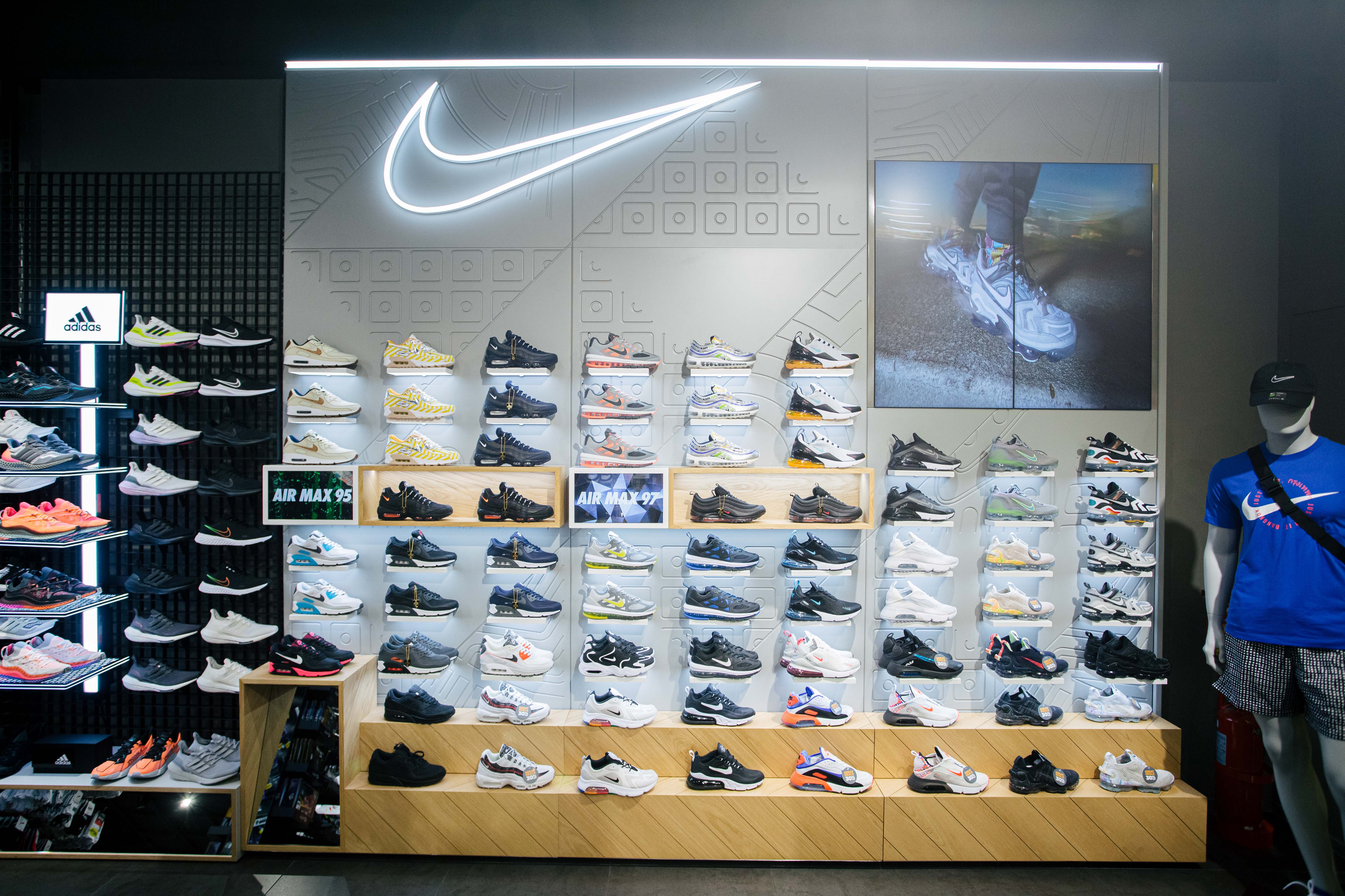 Nike fashion on sale island